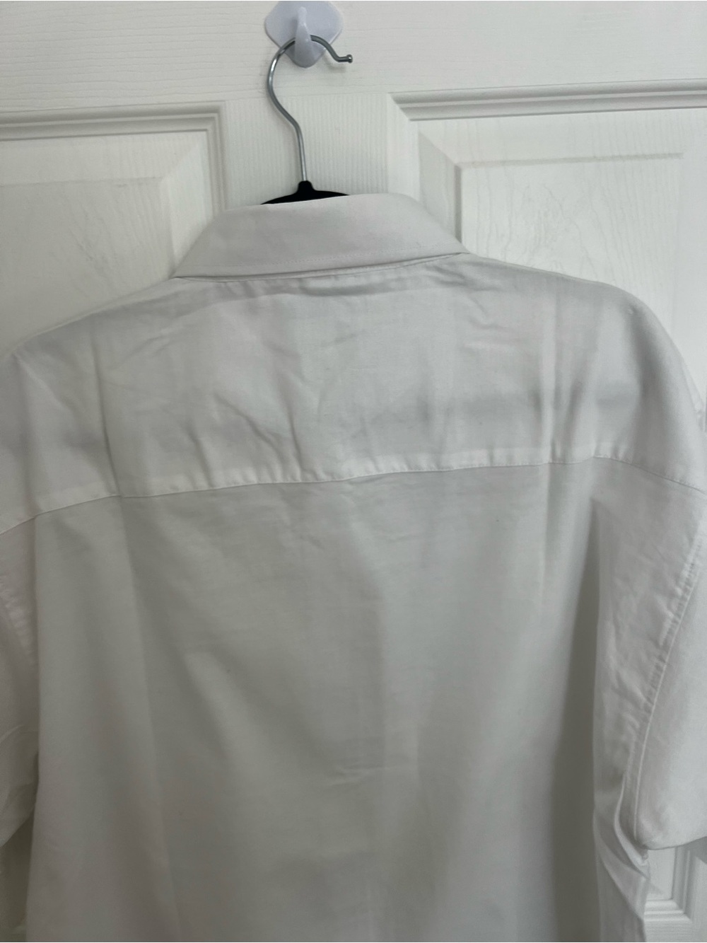 Classic White Short-Sleeve Dress Shirt - Picture 9 of 11